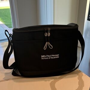 NWOT | UCI Paul Merage School of Business Lunch Bag